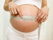 Одежда для беременных: Можно ли носить утягивающее белье?