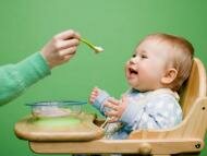 Введение прикорма: Полезно ли детское питание из сои?