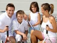 Спорт в семье: Задачи физического воспитания детей