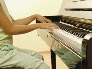 Творческое развитие: Занятия музыкой делают детей умнее?