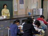 Высокие технологии: В японских школах будут преподавать роботы!