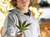 Наркотики: Подростки и марихуана